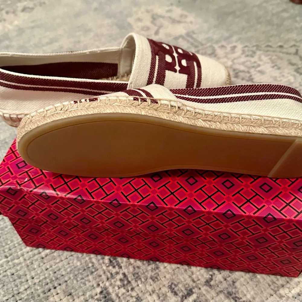 Tory Burch DOUBLET JACQUARD ESPADRILLE STRIPE LOGO Women's Burgundy and Cream 9
